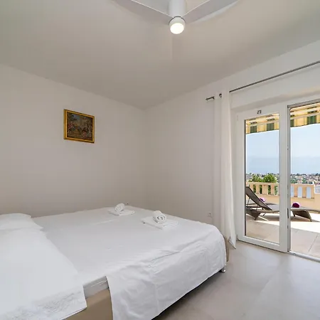 2 Bedroom Amazing In *