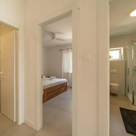 2 Bedroom Amazing In * Селка