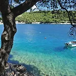 Apartment Put Ruzmarina Iii Selca (Brac)