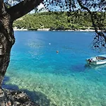Put Ruzmarina Iii Apartment